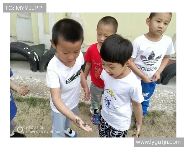 姚明钓鱼图展现运动员休闲生活的另一面与自然亲密接触的独特魅力