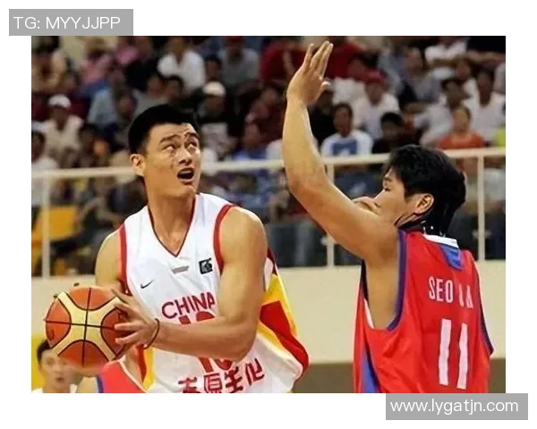 记者直言姚明管理不善引发篮球界广泛争议与反思