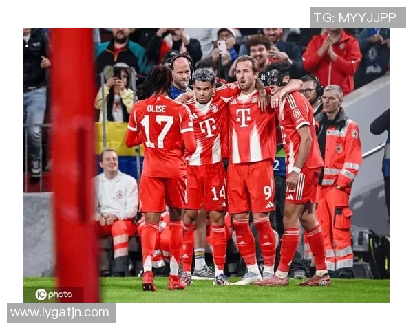 世界杯精彩对决拜仁与切尔西战成平局逆转瞬间点燃全场激情