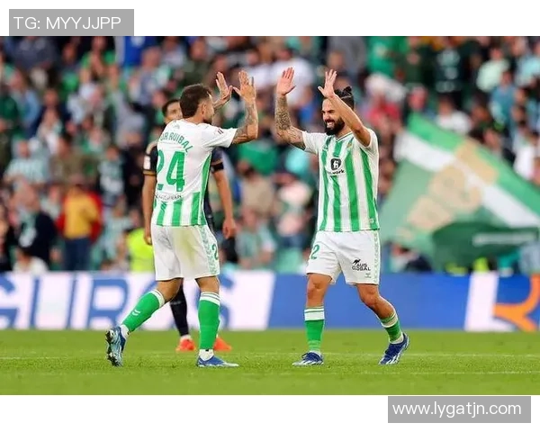 西甲精彩对决多特蒙德轻取里昂点球大战点燃全场激情 西甲精彩对决多特蒙德轻取里昂点球大战点燃全场激情